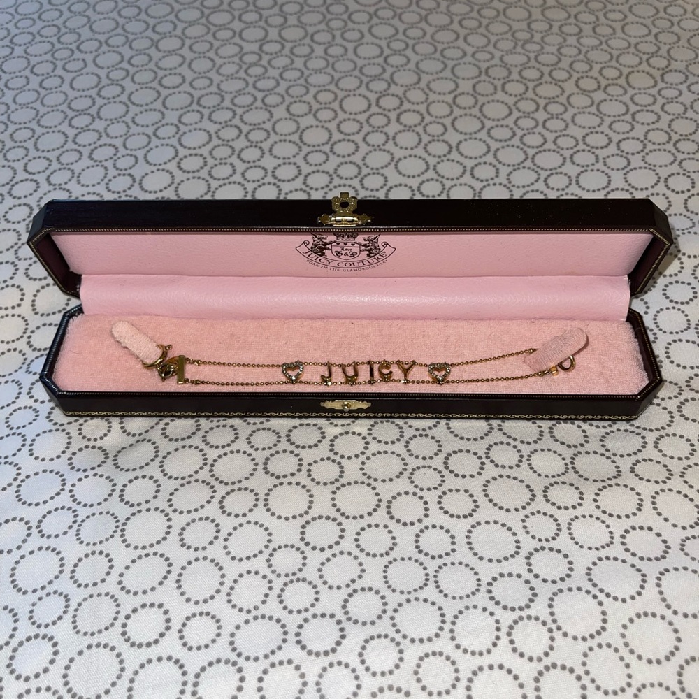 ❤️ JUICY COUTURE Vintage Bracelet Gold With Rhinestones and “Juicy” letters - Picture 2 of 9